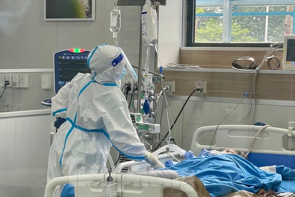 Hà Nội thêm 2.955 F0, tổng số mắc đợt dịch 4 sắp chạm mốc 100.000 ca-1