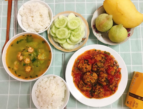 Dược sĩ đảm đang cơm ngon canh ngọt chất lừ, chị em xuýt xoa khen ai rước được đúng là số hưởng-3