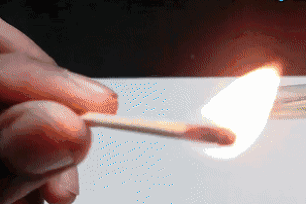 Đánh một que diêm rồi ném vào bồn cầu có công dụng tuyệt vời nhưng hiếm người nào biết