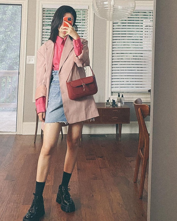 10 cách mặc blazer màu pastel không bị sến, chị em ghim ngay để trông thật tinh tế Tết này-1