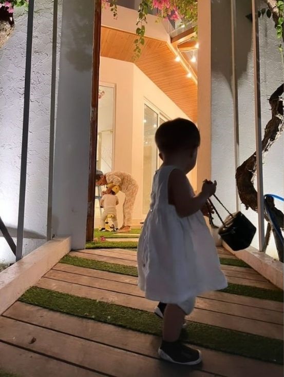 Điểm chung của Hồ Ngọc Hà và Đàm Thu Trang: Một hành động chứng tỏ ngay 2 mẹ bỉm vừa giàu vừa chiều con-2