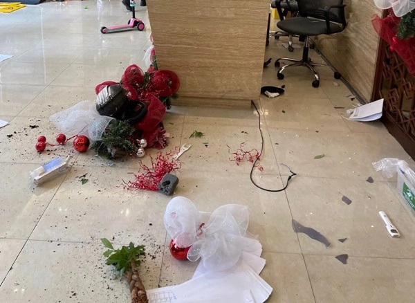 Cư dân nước ngoài đánh người, đập phá đồ đạc ở Vinhomes Central Park-1