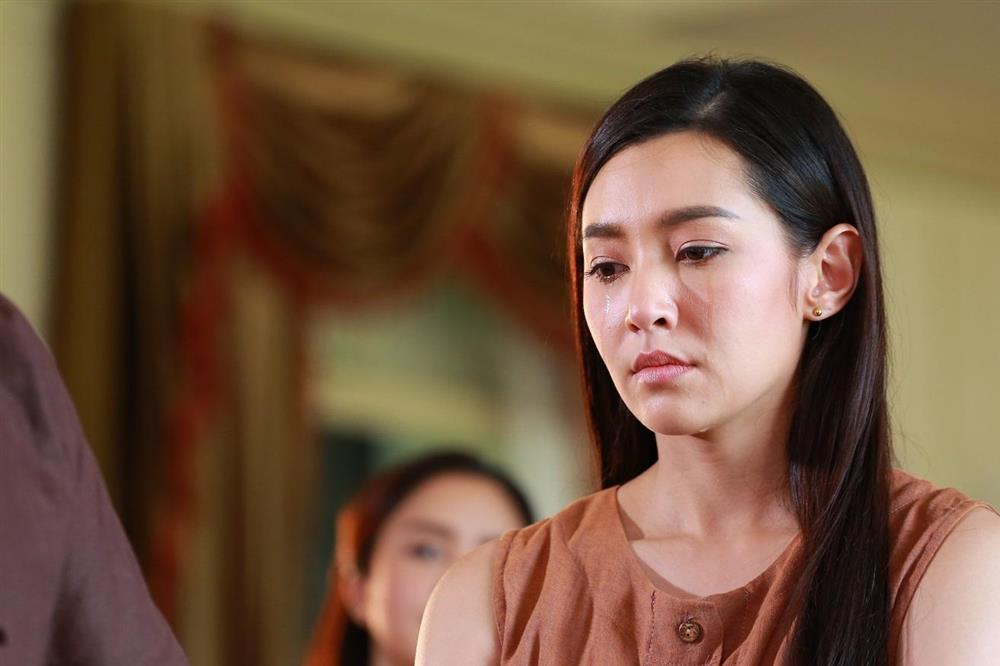 Về nhà ăn Rằm tháng Chạp với mẹ, người đàn ông lớn tuổi bước ra từ phòng ngủ khiến tôi khóc ngất, còn mẹ thì luống cuống xin lỗi-2