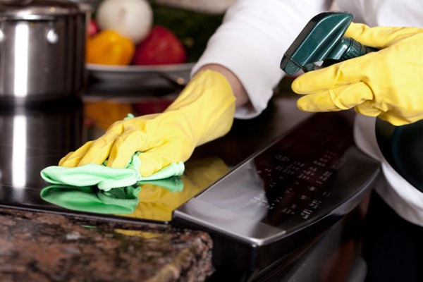 Ngó qua vài giây là biết ngay bánh chưng luộc bằng pin độc hại, đừng dại mà ăn-3
