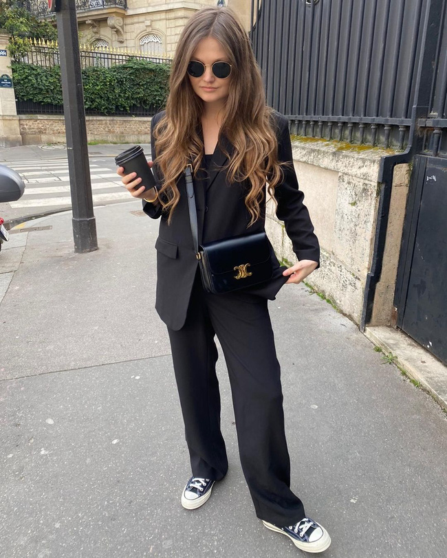 Gái Pháp diện quần đen chuẩn xịn đẹp, ngắm mãi không chán nhờ 13 cách mix khéo léo-3