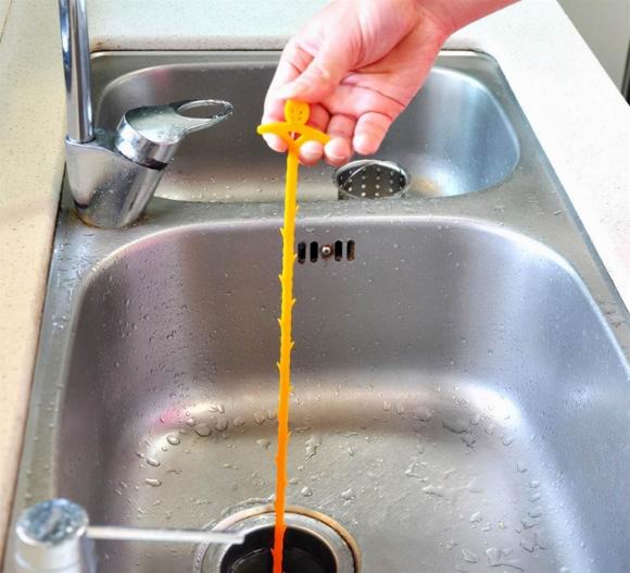 Nếu đường ống thoát nước bị tắc, đừng xả bằng nước nóng! Hãy học mẹo này từ bậc thầy để nhanh chóng hết mùi hôi và tạm biệt tắc ống nhé-6