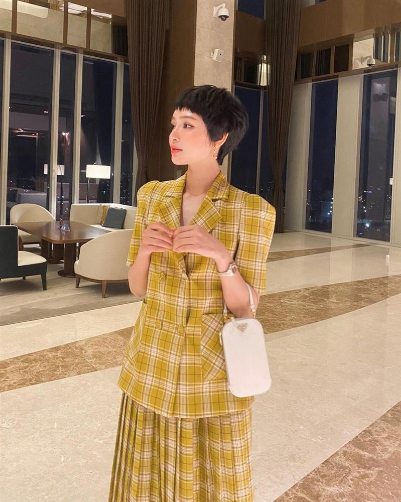 Tóc ngắn cũn nhưng Hiền Hồ vẫn cân được mọi style, kể cả váy vóc bánh bèo chúa-12