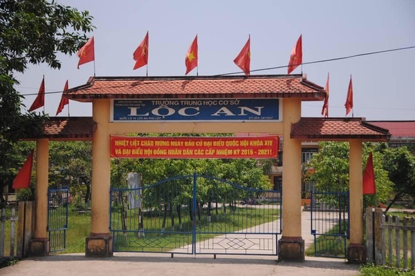 Thầy giáo tung clip khấn cầu lương tháng 13 bị chấn chỉnh-2