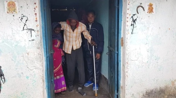 Người đàn ông bị liệt 5 năm bỗng dưng đứng dậy đi lại chỉ sau mũi tiêm Covid-19, bác sĩ cũng sốc nhưng phải xác nhận một điều-2