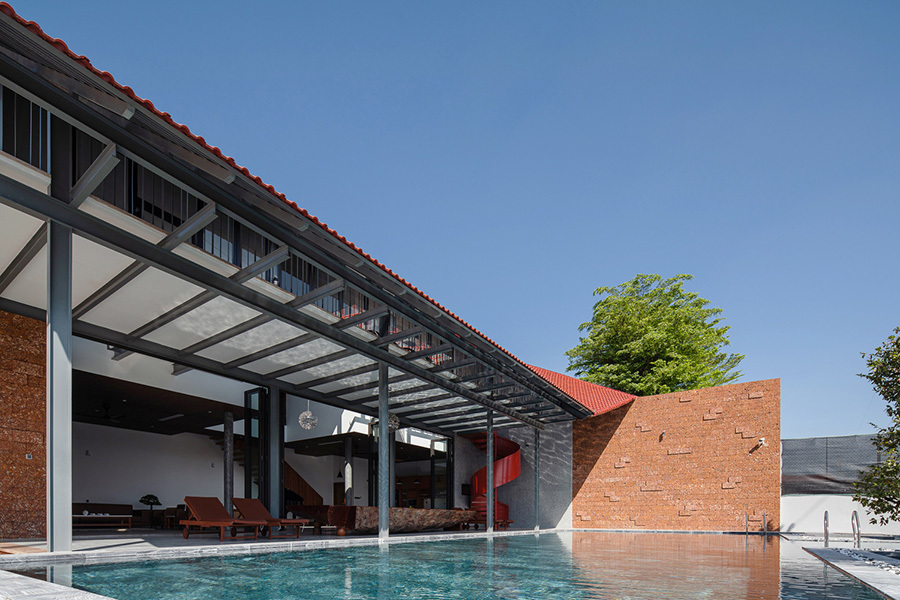 Biệt thự hiện đại 3 tầng có mái gấp độc đáo ở vùng ven Sài Gòn-7