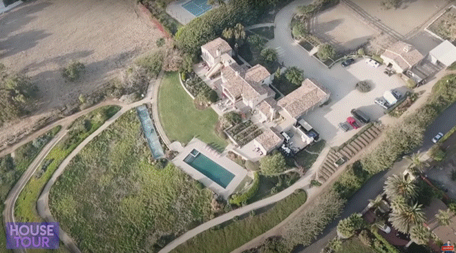 Choáng váng với dinh thự 22,5 triệu đô của Lady Gaga: Có hồ bơi nước mặn vô cực nhưng sốc nhất là trang trại nuôi ngựa lớn-2