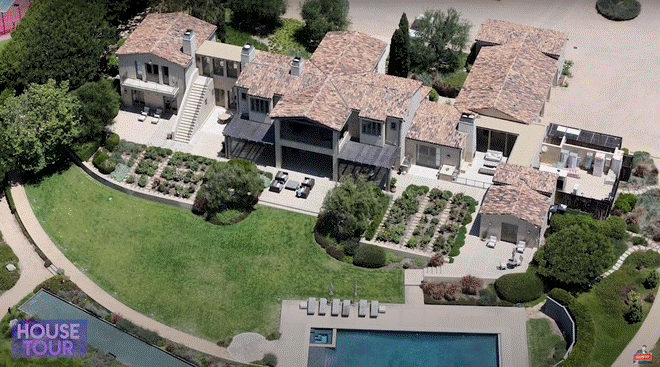 Choáng váng với dinh thự 22,5 triệu đô của Lady Gaga: Có hồ bơi nước mặn vô cực nhưng sốc nhất là trang trại nuôi ngựa lớn-3