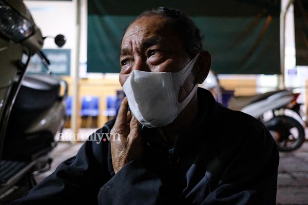 Ông nội bé gái 3 tuổi nghi bị bạo hành, nhập viện với 9 chiếc đinh găm vào sọ: Mỗi lần tôi ra thăm cháu đều bảo ông đón về, cháu không muốn ở với mẹ nữa-2