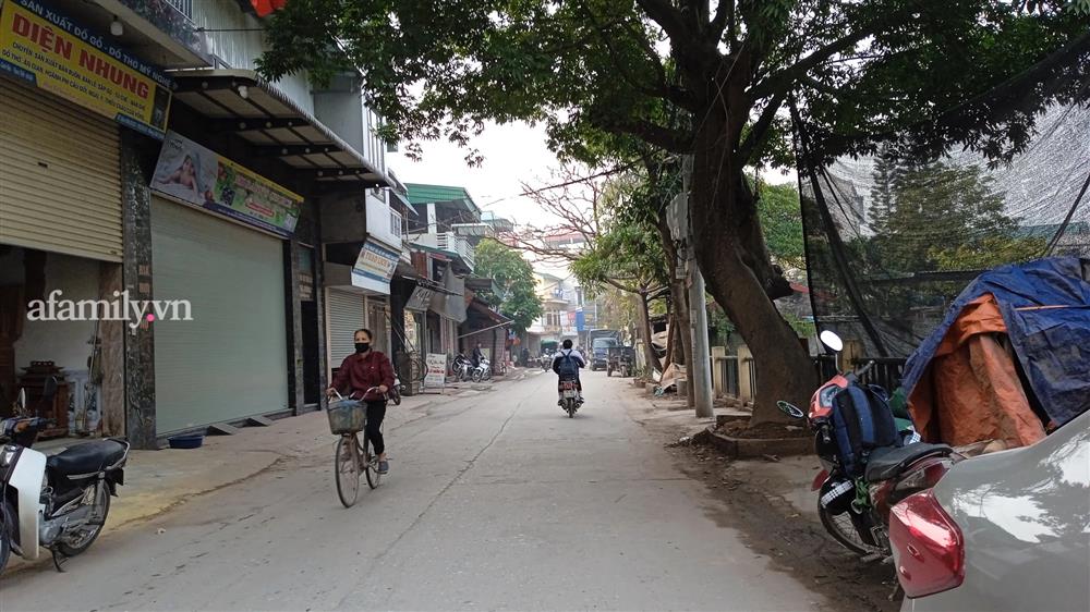 Bố bé gái 3 tuổi nghi bị bạo hành ở Hà Nội: Nghe tin tôi đau buồn lắm nhưng không biết làm thế nào-1