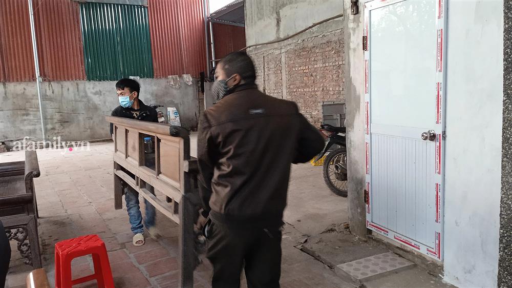 Bố bé gái 3 tuổi nghi bị bạo hành ở Hà Nội: Nghe tin tôi đau buồn lắm nhưng không biết làm thế nào-2