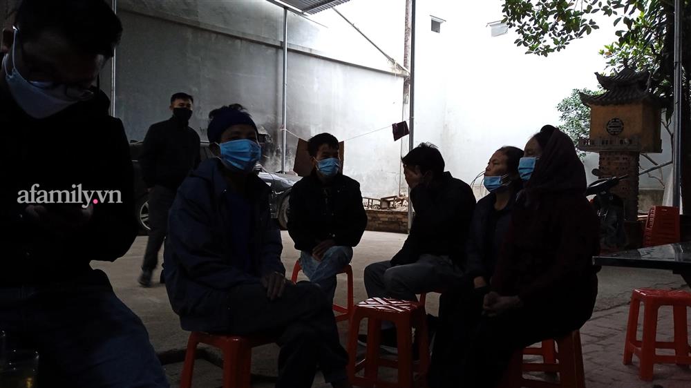 Bố bé gái 3 tuổi nghi bị bạo hành ở Hà Nội: Nghe tin tôi đau buồn lắm nhưng không biết làm thế nào-3