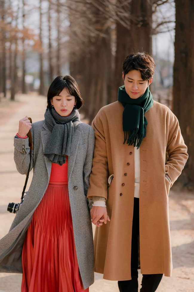 Trên phim, Song Hye Kyo diện áo khoác dáng dài đẹp không trượt set nào-8