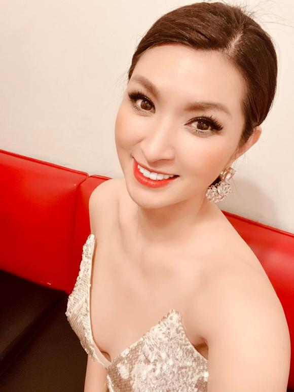 Khám phá cơ ngơi sang chảnh rộng hơn 200 m2, trị giá gần 30 tỷ của ca sĩ Nguyễn Hồng Nhung ở Mỹ-1