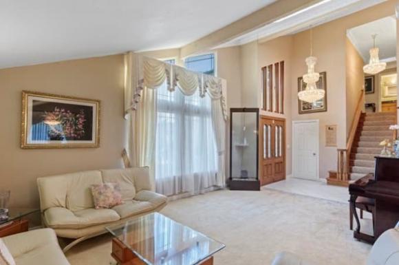 Khám phá cơ ngơi sang chảnh rộng hơn 200 m2, trị giá gần 30 tỷ của ca sĩ Nguyễn Hồng Nhung ở Mỹ-2