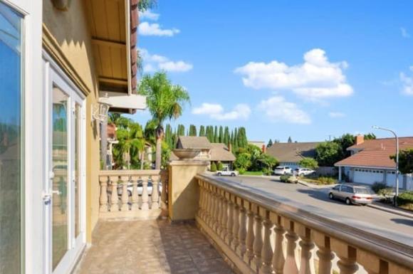 Khám phá cơ ngơi sang chảnh rộng hơn 200 m2, trị giá gần 30 tỷ của ca sĩ Nguyễn Hồng Nhung ở Mỹ-11