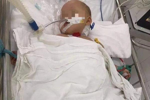 Chủ tịch huyện Thạch Thất: Đã tạm giữ mẹ bé gái 3 tuổi nghi bị bạo hành cùng nhân tình-4