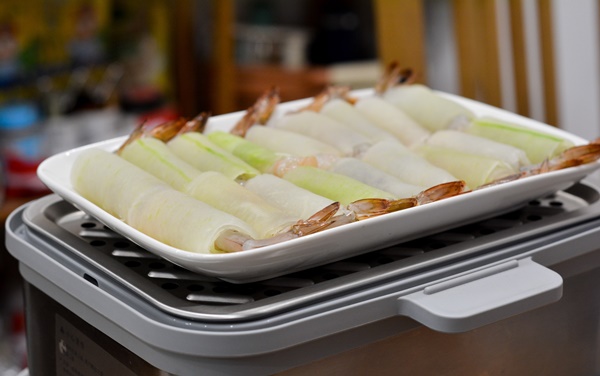 Dạy bạn cách làm món bí cuốn tôm độc đáo mang đến hương vị thơm ngon, ăn không hề biết ngấy-12