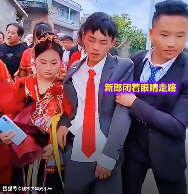 Chú rể khóc hết nước mắt trong ngày cưới, nhìn sang thái độ của cô dâu mà sửng sốt tột cùng, biết lý do cuối cùng mới hiểu tại sao-2