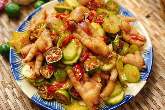 Ngày Tết làm món chân gà sốt Thái trộn cóc non mời khách, hương vị chua cay đậm đà ai cũng mê