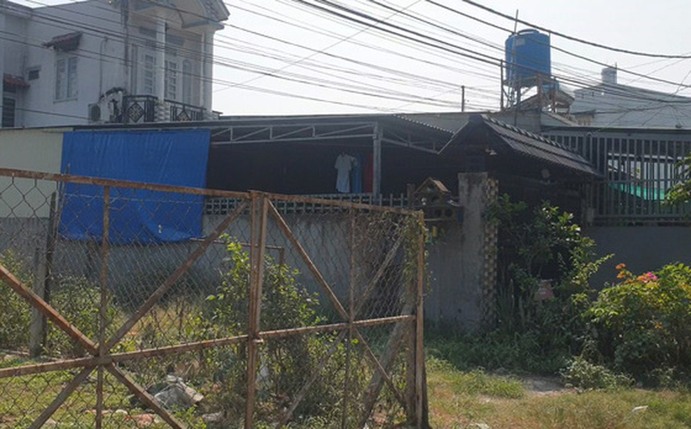 Hoàn cảnh của bé gái 9 tuổi nghi bị chị dâu đánh đập: Mẹ đi tù, anh chị nuôi nấng lâu nay-1