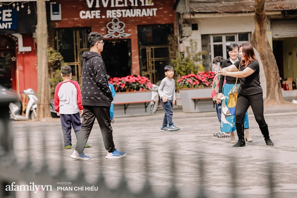 Buông bỏ tấm rèm xanh, Nhà thờ Lớn Hà Nội xuất hiện với một diện mạo mới sau nhiều tháng đại tu, nhưng nhìn khác xa bản gốc?-12