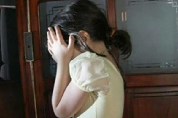 Kẻ ấu dâm trẻ em gái bệnh hoạn nhất thế giới: Thủ đoạn bẩn thỉu chưa từng thấy, tự quay video lạm dụng rồi ép nạn nhân đào mồ chôn thân-7