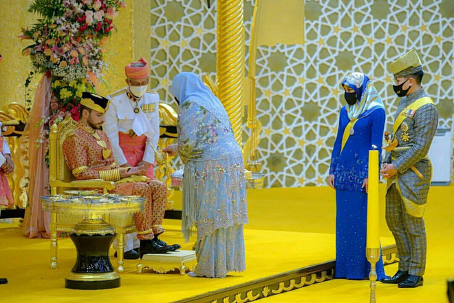 Đám cưới 10 ngày 10 đêm của công chúa hoàng gia giàu nhất thế giới: Xa hoa tột bậc nhưng nhan sắc cô dâu chú rể làm lu mờ tất cả-12