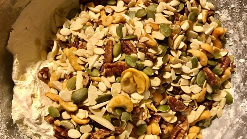 Gợi ý cách làm 3 món kẹo ngon từ truyền thống đến hiện đại cực dễ, chị em lưu ngay để Tết này đãi gia đình-1