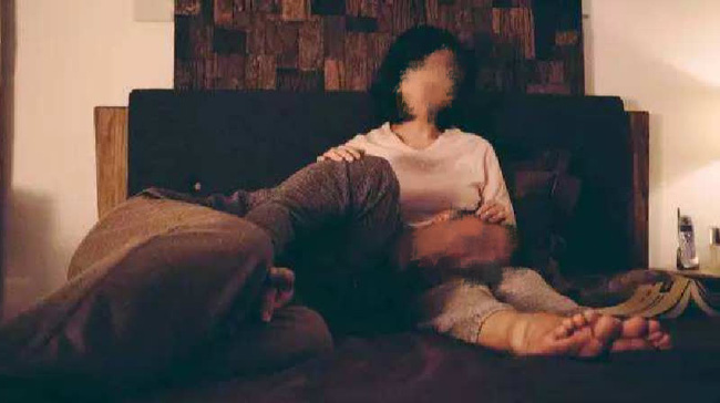 Người phụ nữ tốt bụng cưu mang chàng trai nghèo hiếu học, nhưng không ngờ lại rước ác quỷ vào nhà và chịu kết cục bi thảm-3