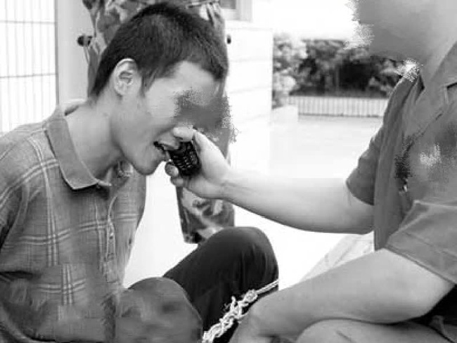 Người phụ nữ tốt bụng cưu mang chàng trai nghèo hiếu học, nhưng không ngờ lại rước ác quỷ vào nhà và chịu kết cục bi thảm-5