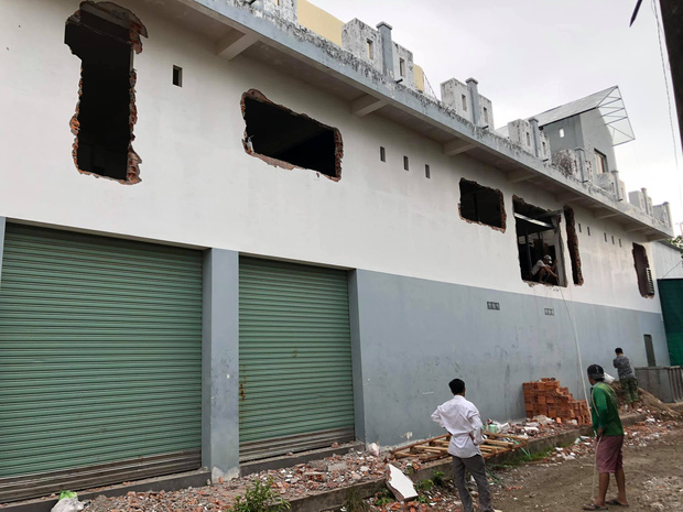 Ông bố cải tạo nhà kho cũ để làm quà sinh nhật tặng con trai, nhà không bản vẽ thiết kế nhưng nghệ chẳng kém quán cà phê-1