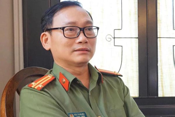 Bé gái 3 tuổi bị đóng đinh vào đầu: Cần làm rõ mẹ có vai trò đồng phạm hay không?-2