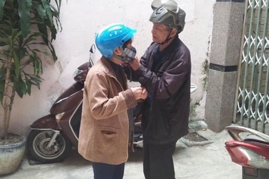 Lấy người yêu mình hay người mình yêu, đáp án rút ra từ chuyện tình cổ tích của ông bà U80