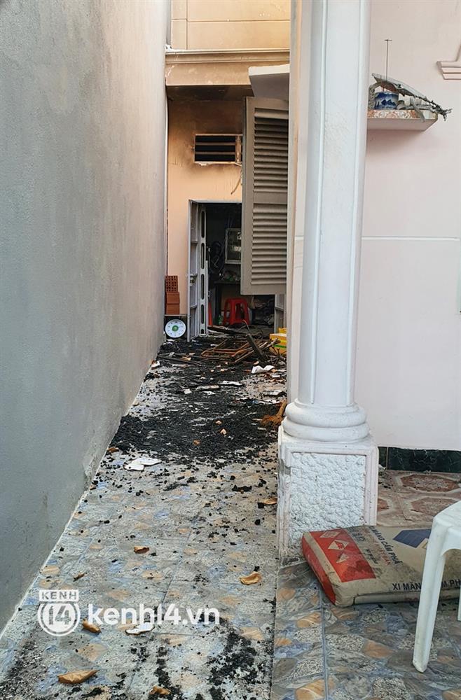 Ảnh: Hiện trường vụ nữ sinh đầu độc cha ruột rồi đổ xi-măng chôn xác sau nhà, phóng hỏa để tạo chứng cứ giả-16