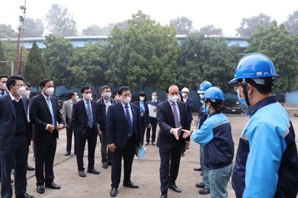 Chủ tịch HĐND TP Nguyễn Ngọc Tuấn thăm, chúc Tết Công ty TNHH MTV nước sạch Hà Nội-2