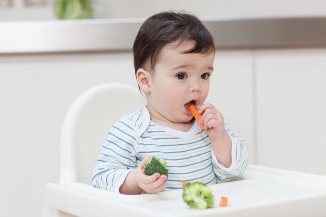 Bé 8 tháng tuổi nên ăn mấy bữa một ngày và thực đơn thế nào để hợp khoa học, đảm bảo dưỡng chất?-4