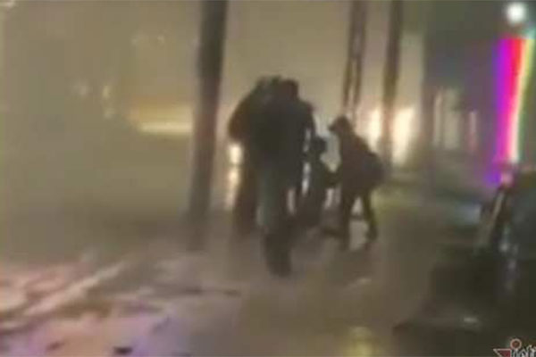 Bắt khẩn cấp ông bố ở Thái Bình dùng dao cứa cổ 2 con nhỏ, rồi doạ tự sát-2