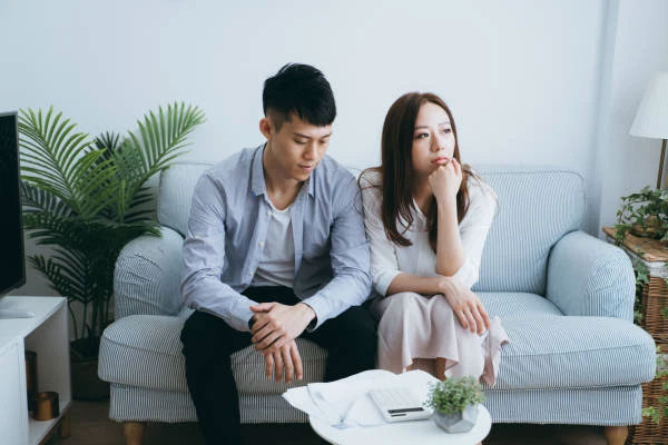 Anh kỹ sư cưới một cô gái học xong cấp 2 về nhà bất chấp sự phản đối và cái kết kinh hoàng: Hôn nhân không phải cứ yêu là cưới!-3