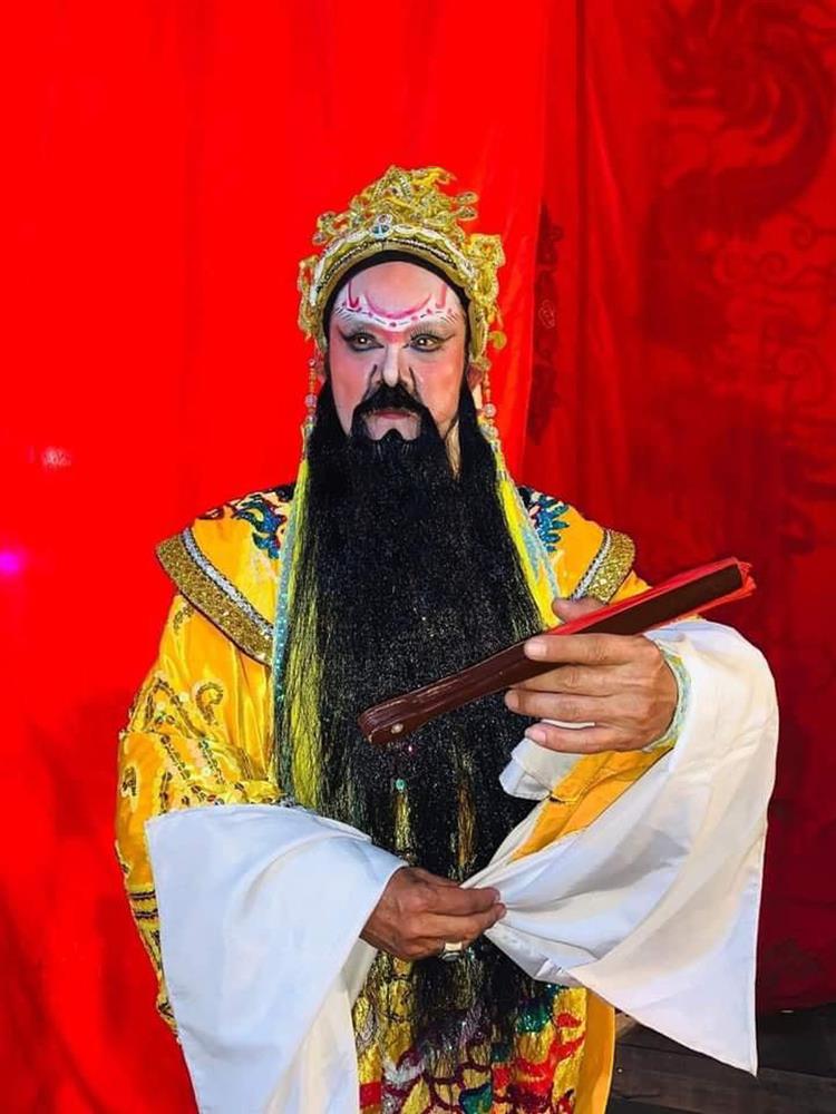 Nghệ sĩ Tiến Phước ở tuổi 62: Tôi không xấu hổ khi mua bán ve chai mưu sinh-8