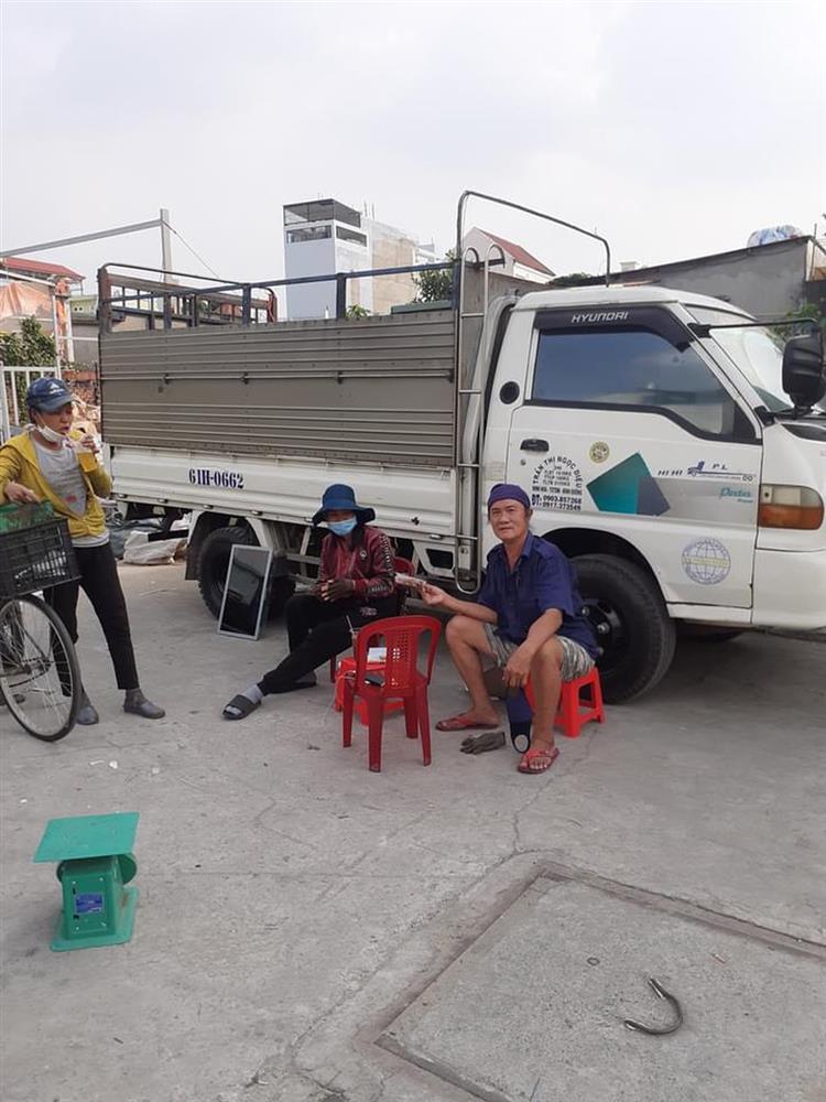 Nghệ sĩ Tiến Phước ở tuổi 62: Tôi không xấu hổ khi mua bán ve chai mưu sinh-6