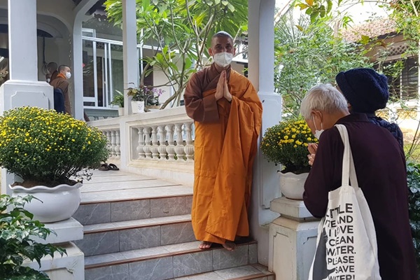 Hình ảnh tang lễ im lặng của Thiền sư Thích Nhất Hạnh tại Tổ đình Từ Hiếu-1