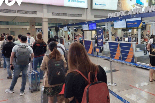 Bộ Y tế đề nghị các địa phương không cách ly y tế người về quê đón Tết