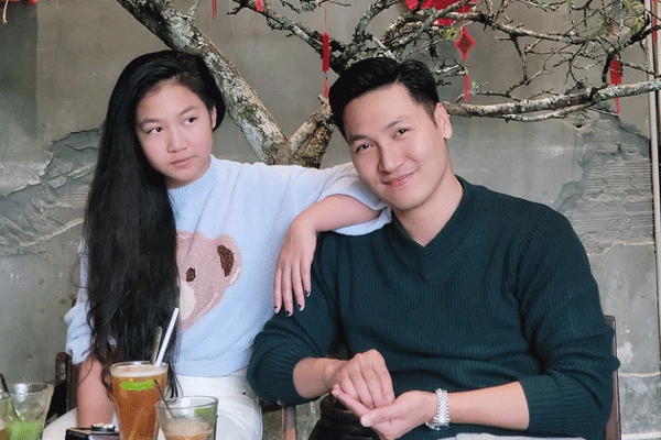 Mạnh Trường thông báo vợ mang thai lần 3: Cảm ơn em lại vất vả vì anh thêm 1 lần nữa-6