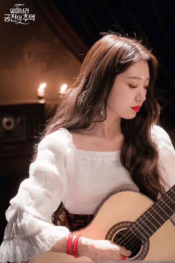 Park Shin Hye có mái tóc đẹp nhất phim Hàn: Muốn ngủ dậy tóc đẹp ngay thì thêm bước dưỡng này-6