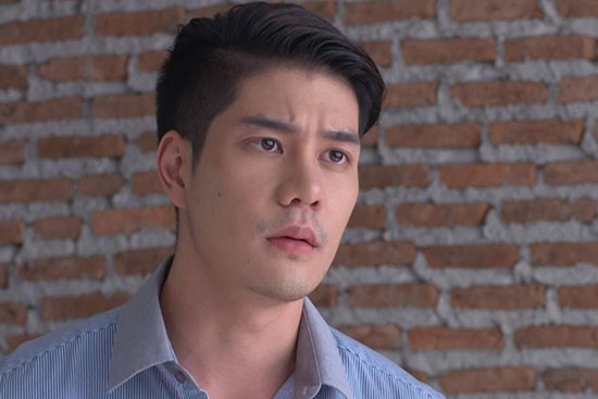 1 năm sau khi ly hôn, vợ cũ gọi điện cho con, tôi nghe được cuộc nói chuyện lập tức đưa thằng bé về ở nhờ nhà cô ấy